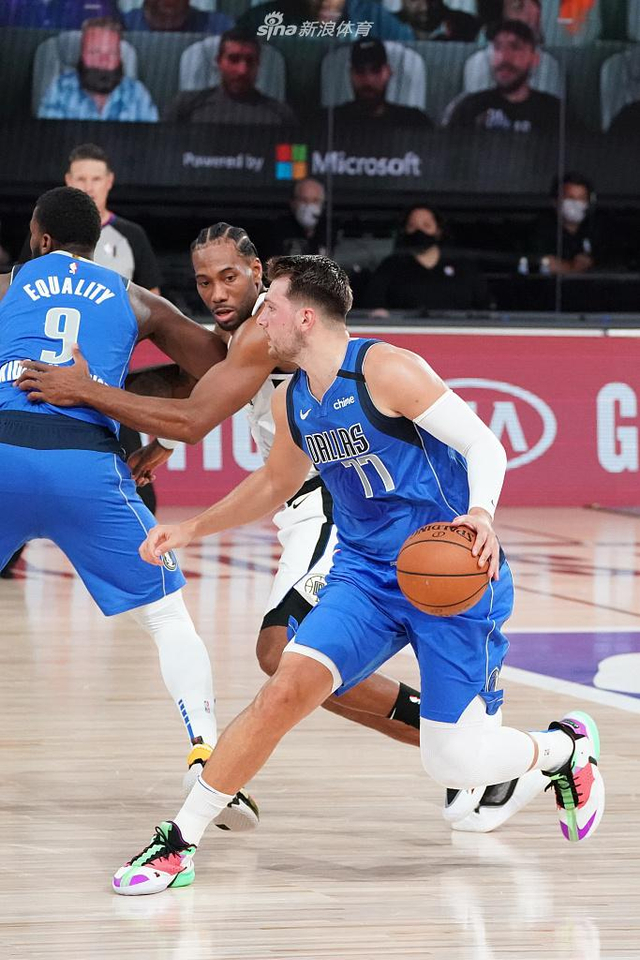 仅彰显了枪 仅彰显了枪