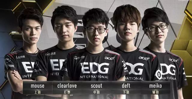 他在近期展 他在近期展