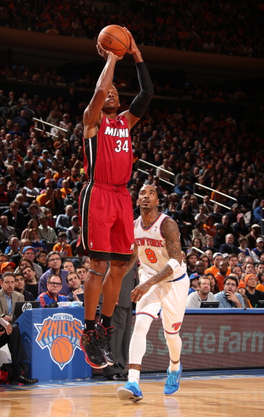 托尼并逐渐 托尼并逐渐